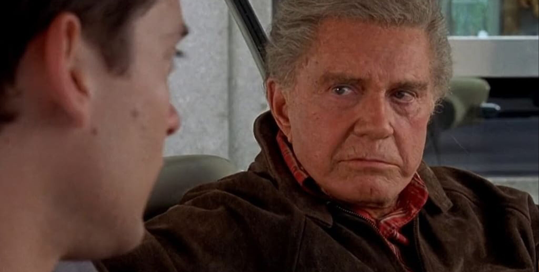 Дядя бен из человек паук. Дядя бен из человек паук. Дядя бен из человек паук. Дядя бен 2002. Дядя бен 2002.